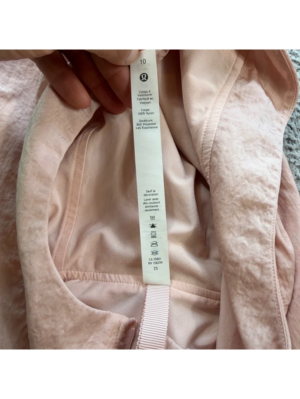 Lululemon Street to Studio Jacket Women’s 10 Dune Blush Pink Hooded Windbreaker